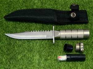 lot 87 image: New Survival Knife with Waterproof Matches