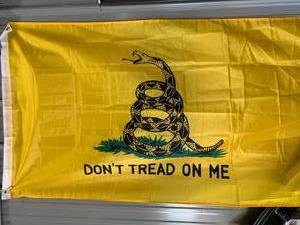 lot 89 image: Dont Tread on Me Gadsen Flag  Banner 3 X 5