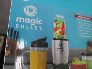 lot 180 image: Magic Bullet Hi-Speed BlenderMixer...