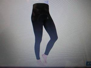 lot 185 image: 2 Muk Luks Womens Pair of Leggings...