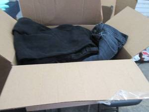 lot 43 image: Box of Assorted Mens Jeans & Pants...