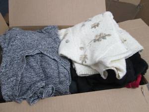 lot 51 image: Box of Assorted Womenss Winter Top...