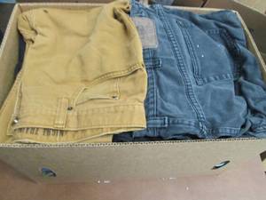 lot 68 image: Box of Assorted Mens Jeans & Pants...
