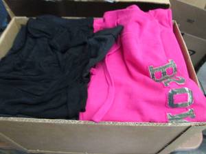 lot 73 image: Box of Assorted Womenss Jeans, Pan...