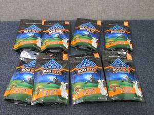 lot 76 image: 8- 4.5 oz bags Blue Buffalo Boo Bit...