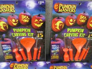 lot 85 image: 10 Pumpkin Masters Pumpkin Carving ...