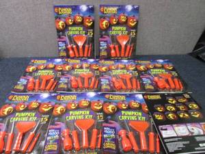 lot 88 image: 10 Pumpkin Masters Pumpkin Carving ...