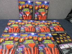 lot 91 image: 10 Pumpkin Masters Pumpkin Carving ...