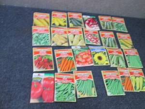 lot 96 image: 24 pks Assorted Ferry Morse Vegetab...