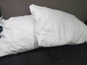 lot 114 image: Feather Pillow 2-Pack - StandardQu...