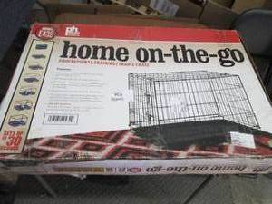 lot 139 image: Prevue Home On-the-Go Small Dog Cra...