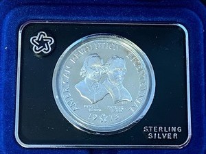 lot 18 image: 1973 30gram Sterling Silver (.925) ...