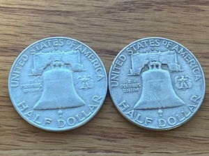 lot 20 image: (2) Franklin Silver Half Dollars - ...