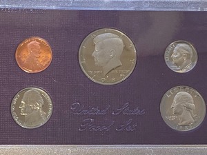 lot 38 image: 1983-S & 1985-S Proof Sets ...