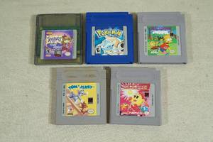 Game Boy Games - Pokemon Blue, Simpsons Camp Deadly