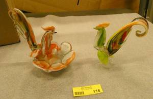 2 art glass roosters, both in great condition, didn�t find any chipscracks