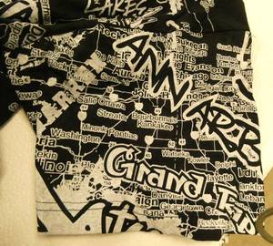 5 Adult Men tshirts showing Minnesota cities - 2 Med, 2 Large, 1 Small