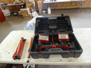 lot 8 image: Dual Work Lights