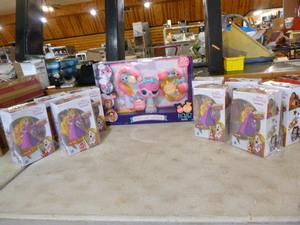 lot 44 image: 9 Disney Princess Rapunzel Dolls
