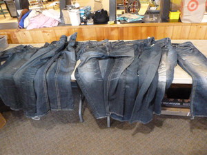 lot 70 image: 8 Pair of Mens Jeans