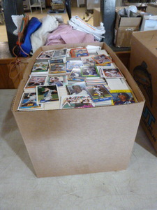 lot 74 image: Large Box of Baseball Cards