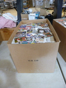 lot 75 image: Large Box of Baseball Cards