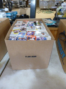 lot 76 image: Large Box of Baseball Cards