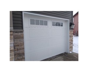 lot 3 image: 9 X 7 Garage Door