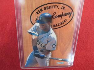 134. 1994 Fleer Ken Griffey Jr Lumb...