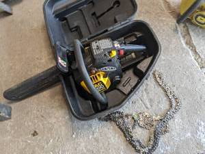 MAC 3200 Chainsaw in Case With Chai...