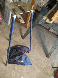 Ice Auger Stand 43 With Case See ...