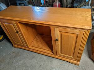 2 Door Cabinet With Display Shelvin...