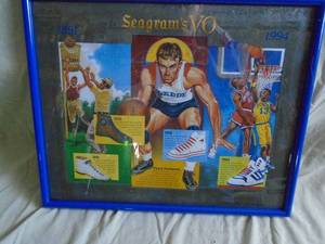 Seagrams Vo basketball mirror. Plastic frame. 20 x 16. As shown.