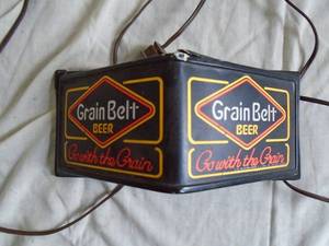 Grain Belt plastic triangle lighted sign. Works. Has a small crack on top. As shown.