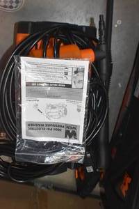 lot 5 image: Wen Electric Pressure Washer