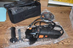 lot 20 image: Wen Angle Grinder