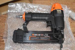 lot 31 image: Wen Brad Nailer