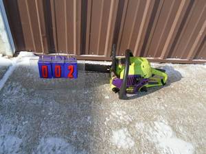 Poulan wildthing 18 chainsaw. Good used condition.Tested & works. As shown.