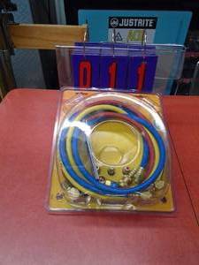 Actron ac manifold set. For R134a freon. New. Was a show display. As shown.