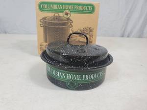 lot 11 image: New Columbian Home Products Mini Roaster
