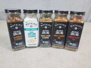lot 33 image: 5 New Watkins Grilling and Popcorn Seasoning