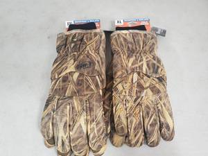 lot 41 image: 2 New Pair of KW-1 Waterproof and Insulated Gloves