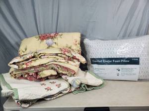 lot 143 image: Quilt, Comfoter, and Pillow