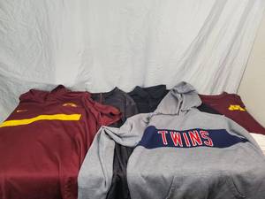 lot 155 image: MN Twins, MN Gophers, and Homer Hankie