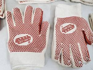 lot 188 image: 6 New Pairs Red Brick High Heat  General Purpose Work Gloves