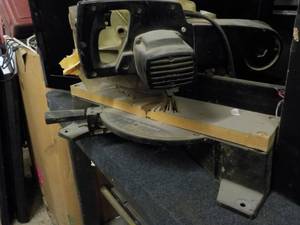 lot 59 image: Black and Decker Power Miter Saw...