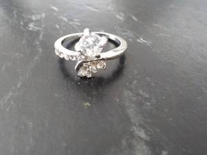 lot 2 image: Cubic Zirconia Ring with Rhinestone...