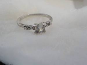 lot 7 image: Cubic Zirconia Ring with Rhinestone...
