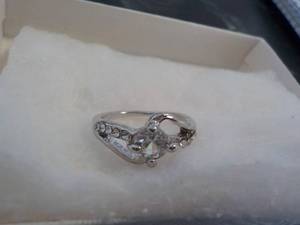 lot 9 image: Cubic Zirconia Ring with Rhinestone...