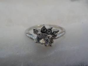 lot 16 image: Cubic Zirconia Ring with Rhinestone...